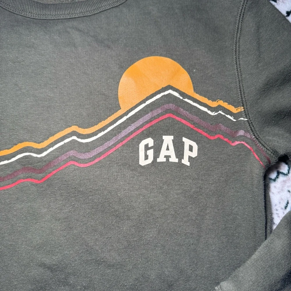 GAP‎ Kids Boys M Green Logo Crewneck Pullover Sweatshirt Casual Long Sleeve